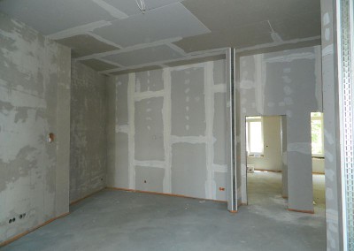 Wohnküchenbereich mit gespachtelten Trockenbauwänden
